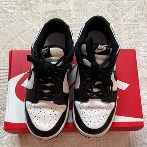 Nike Classic Black and White Low-Tops